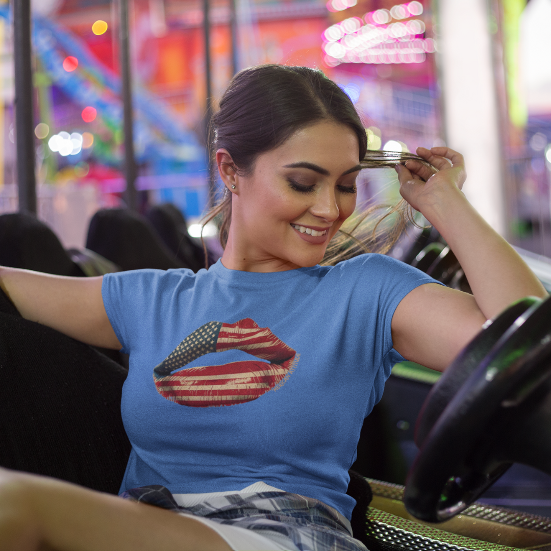 'Merican Kiss T-shirt (Women)